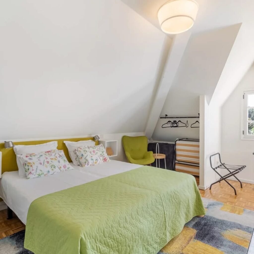 F01D06DD-B8FF-449A-89AD-FDAB41C9CAD0