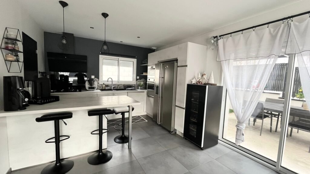 F81FCDB1-A3B8-44DB-B251-5A8CD8D5392B