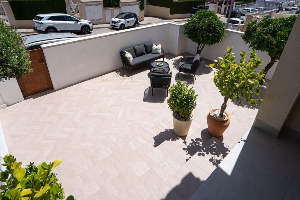 03C508AD-F3C0-4314-AC89-960F267A98C8