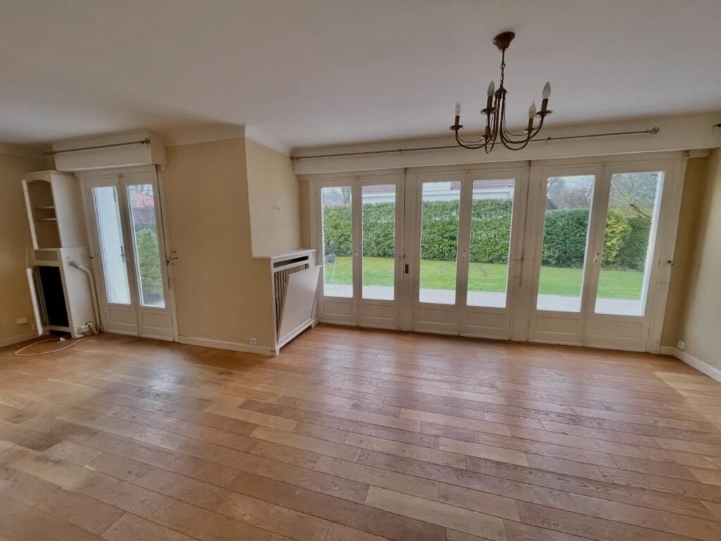 05D90B3A-9BC5-44E7-9344-8139138488B6