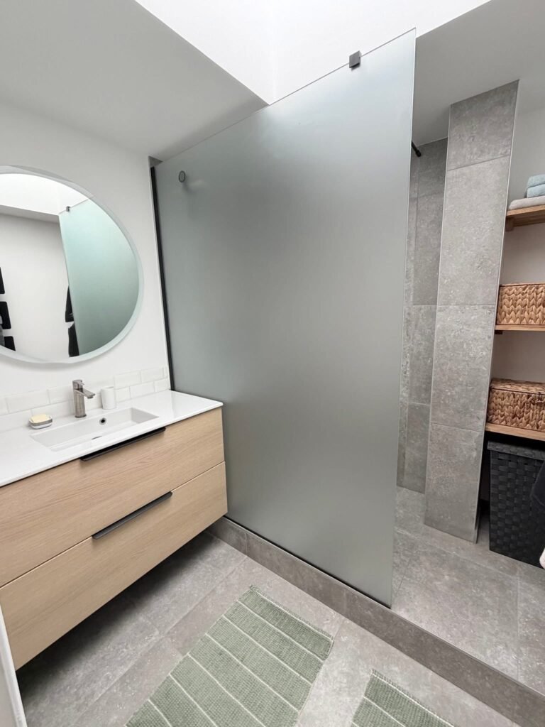 091AF6DA-E08F-407A-8C11-88EFE698C76F