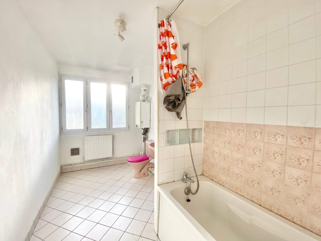 0E31108C-29D5-41B5-8B10-F267367A321C