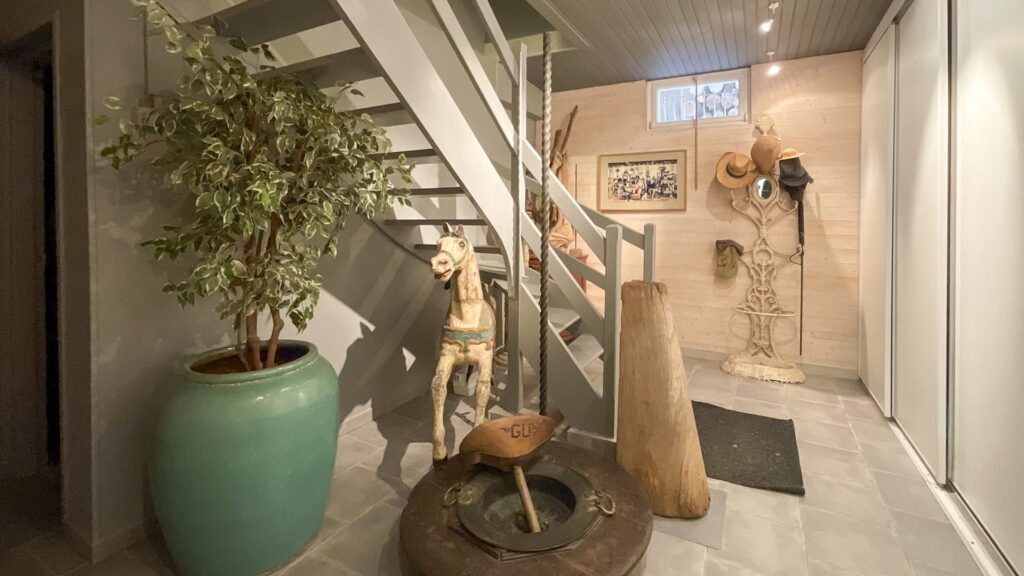 121D666B-85DD-4688-9871-30032B1ECBA7