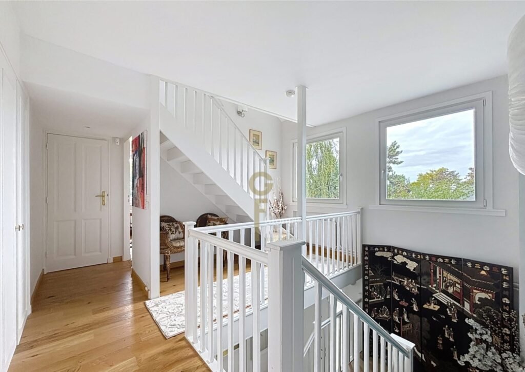 1D08DE9F-B347-4F27-BFC6-0521B2757DEB