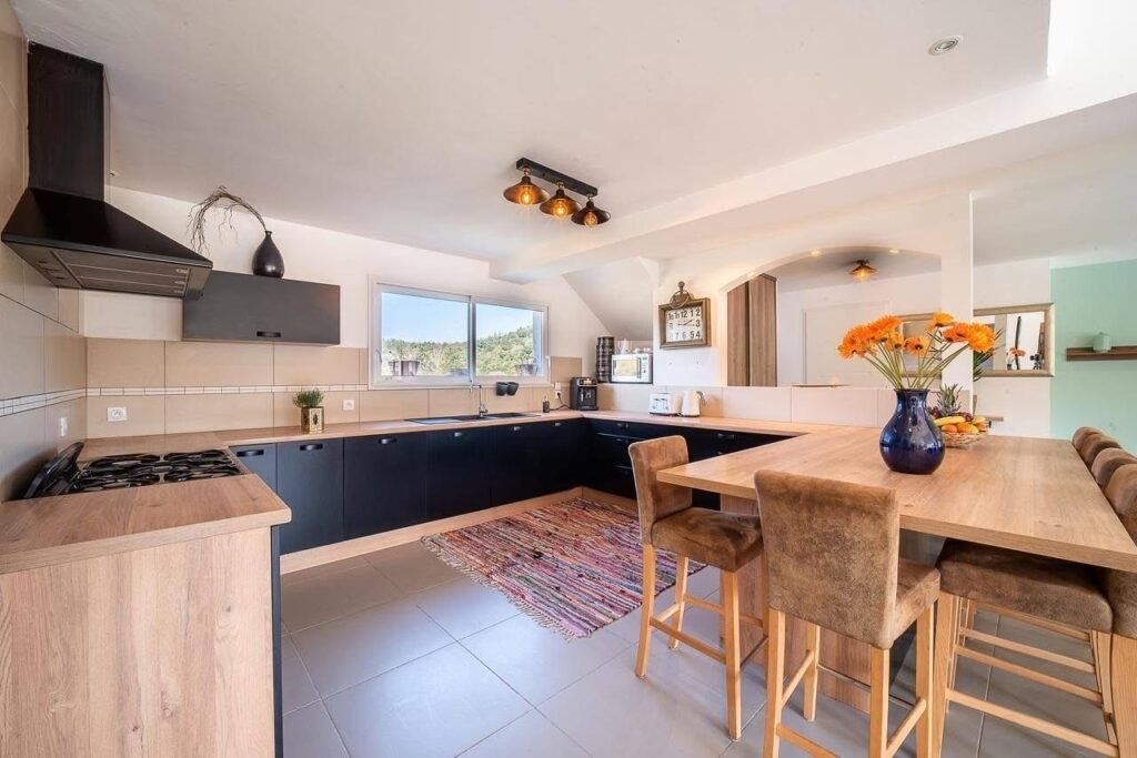 1D4DBD34-AC1B-4339-8000-FC8EDB93328D