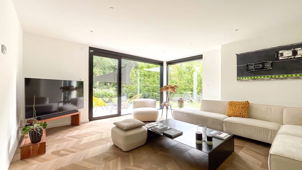 1F160267-CE46-4583-9BAA-D5A5190C828A