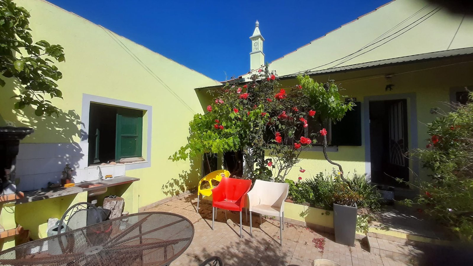 Charming house in Algarve, Portugal – 10 minutes from Fuseta Beach