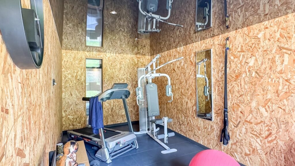 22FCE21E-7B67-48C4-867B-473818B335A6