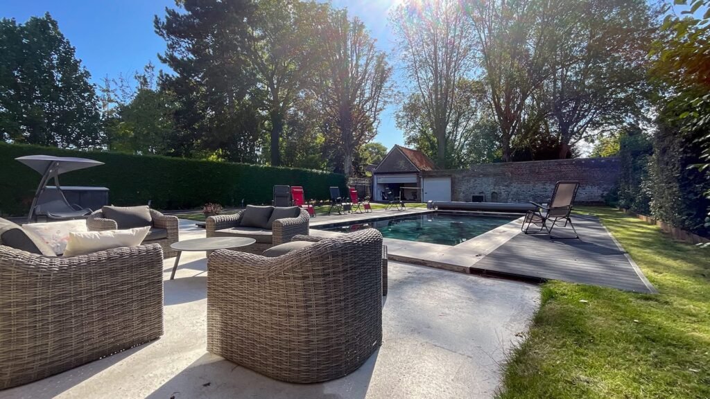 33A72BC1-2D50-4F76-A278-065FB597AFF3