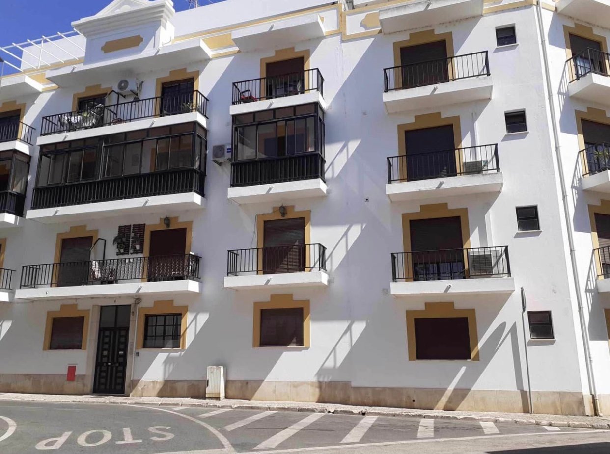 Apartment with 3 balconies in the heart of Olhão, Algarve, Portugal