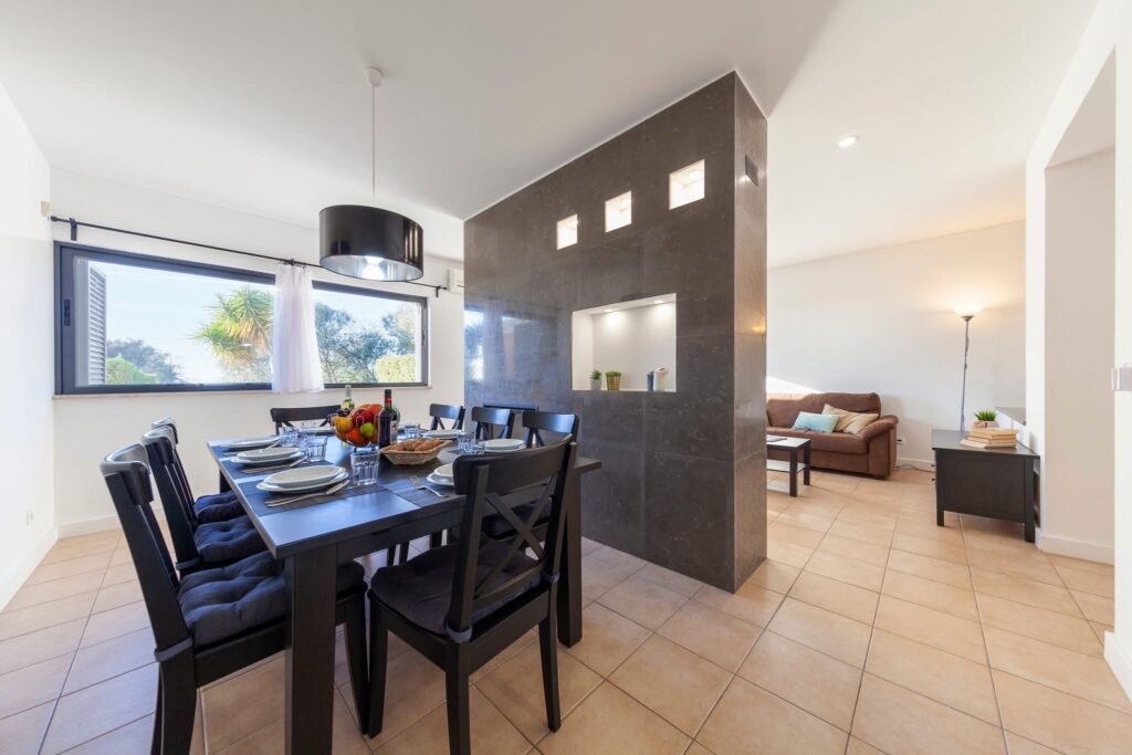 38EE4C59-57D9-4C58-94B9-CD269F23E4F2