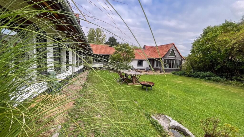 Charming farmhouse in Lille, France - Only 5 minutes from Sainghin-en-Mélantois