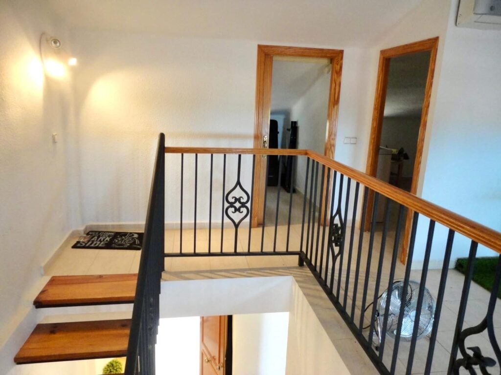 3C2D625E-2938-48E1-BE72-4E8B0F7B2ECA