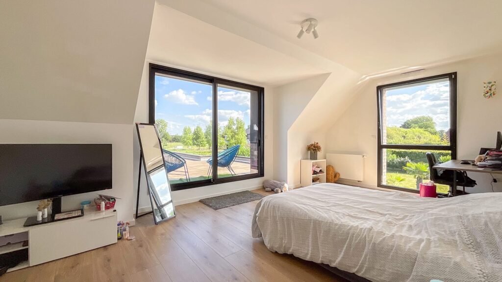 3C4130F0-A9A0-40F1-8CF5-EC3B7C787F45