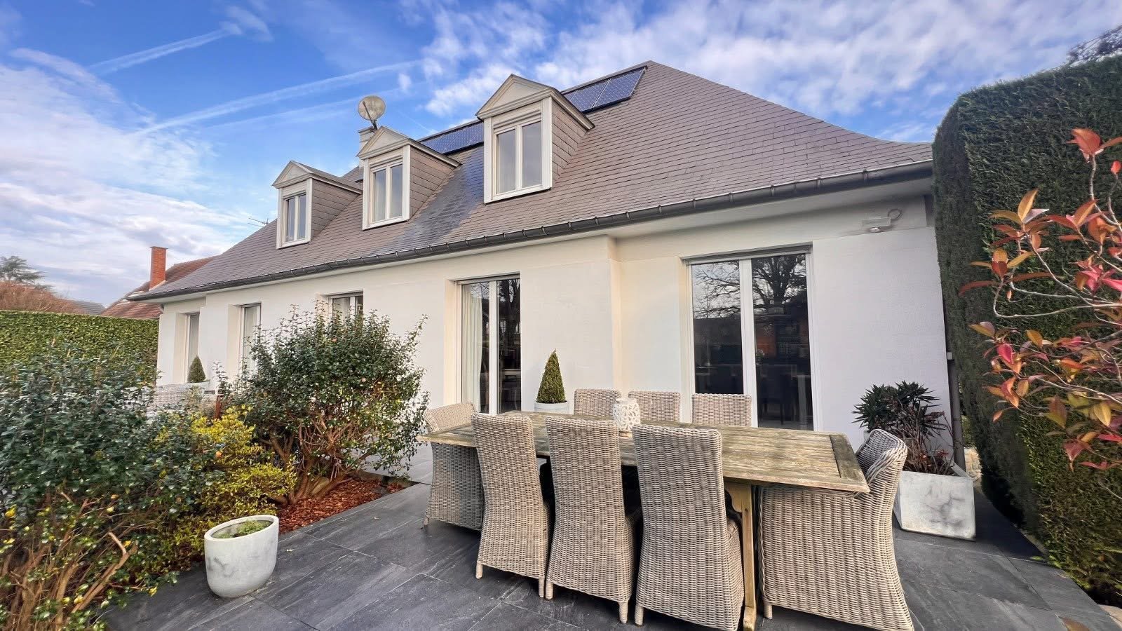 Calm house for sale in Hem, France – 15 km east of Lille