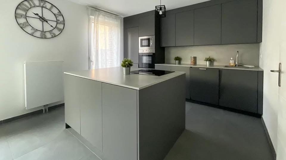 3E912AED-5D25-47BD-9FC4-BE58ED46C064