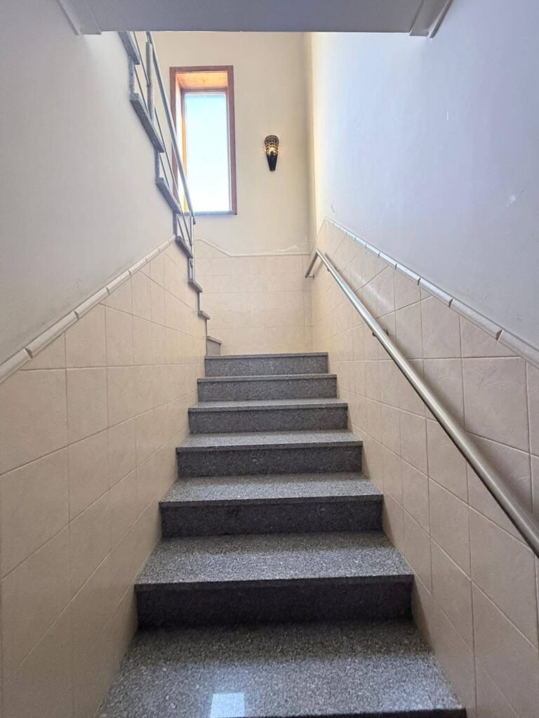 3F4A049E-6FF4-4A4E-8C85-7BCA5666645B