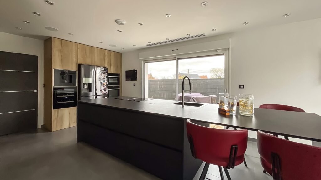 424F1B5F-02DD-41D8-BC7C-57C260527EFD