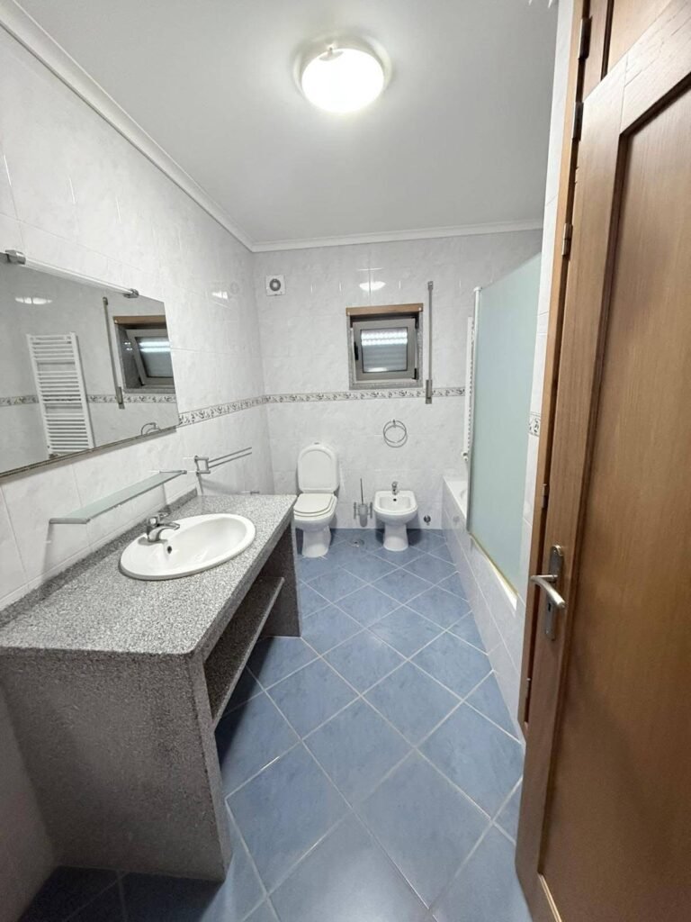 447F5484-6E5E-48C3-8E5E-DDB8D58BD26B