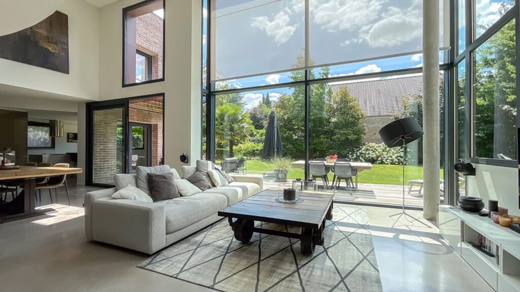 56B70D73-B28A-4A25-92A0-744DF62FB4BE