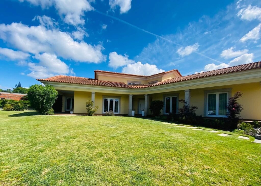 57AF9C18-41D0-4137-928B-DD379ECE0C23