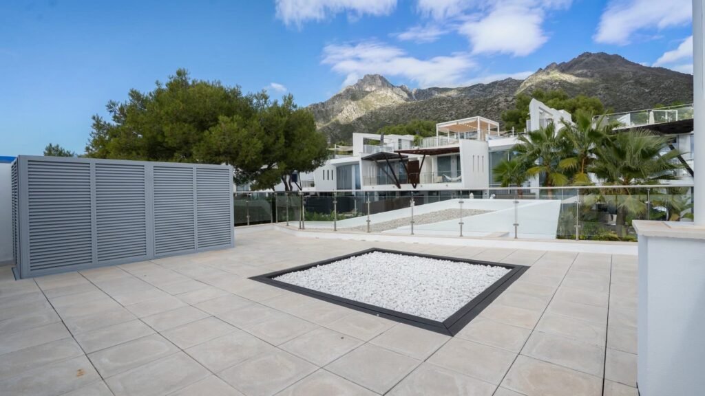 5ABC7A04-BFDF-424F-9F4E-7E5B97D06D8C