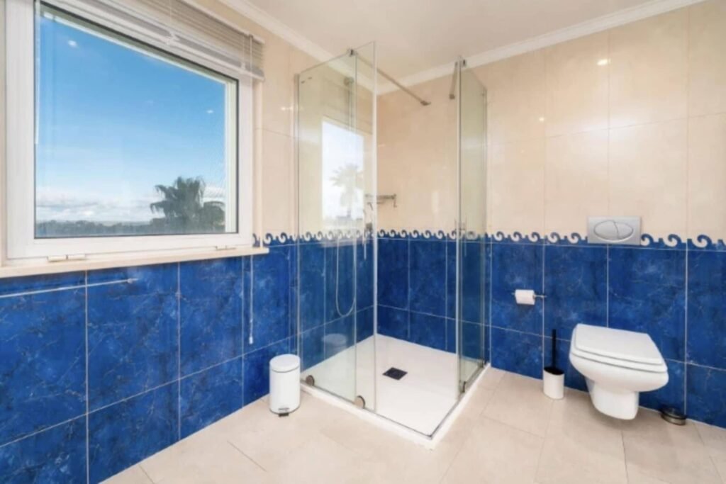 5EB499E6-20FB-4704-BAB2-2C7968F9C4A2