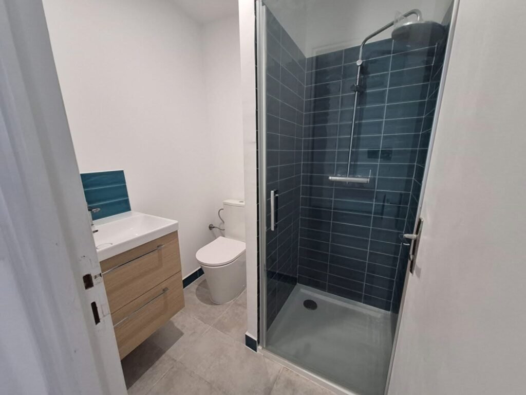 5F4DBBB2-65CF-4A20-880B-1F4E34F9C251