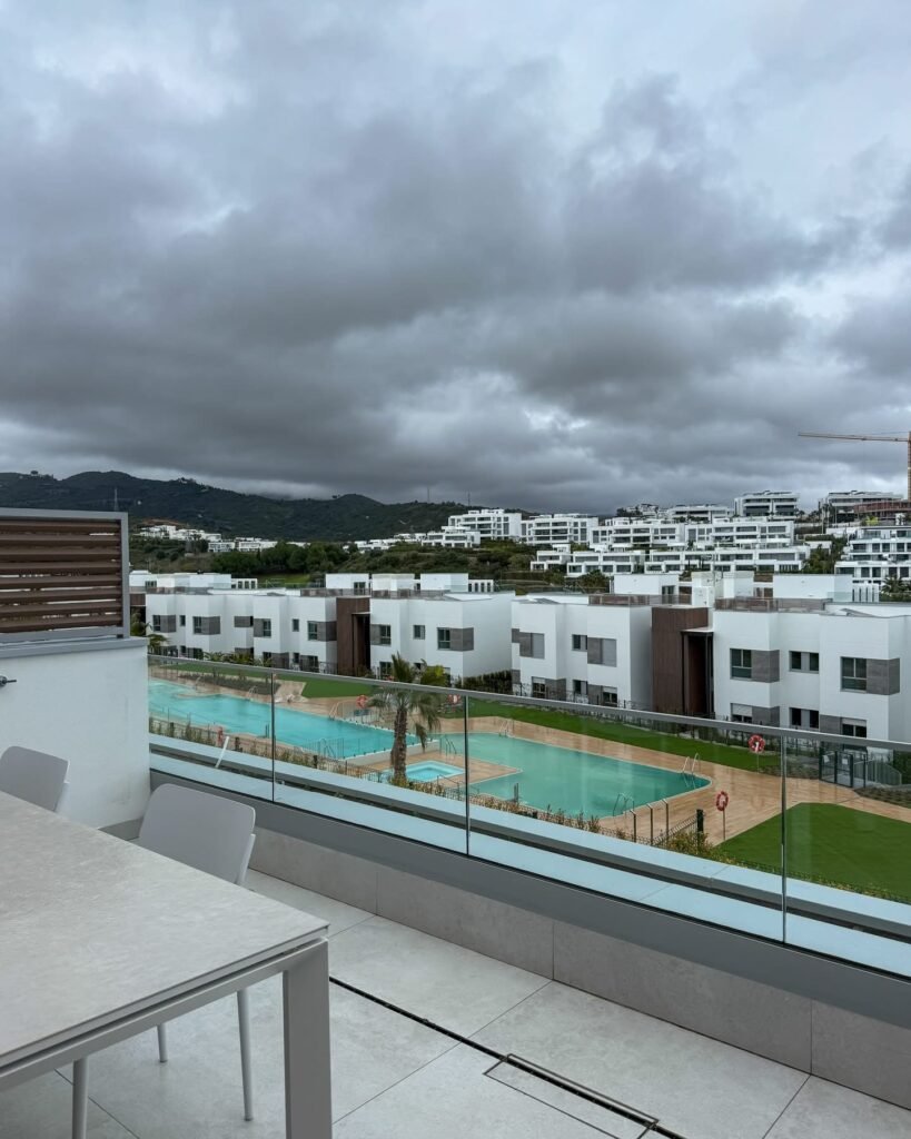 65C74DD4-84C9-40CB-8FEC-14962F677382