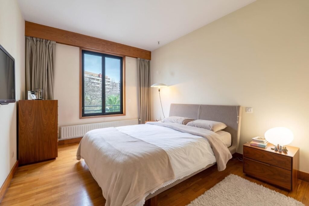 6E28BC16-B256-4D0A-810B-4093EECAB28A