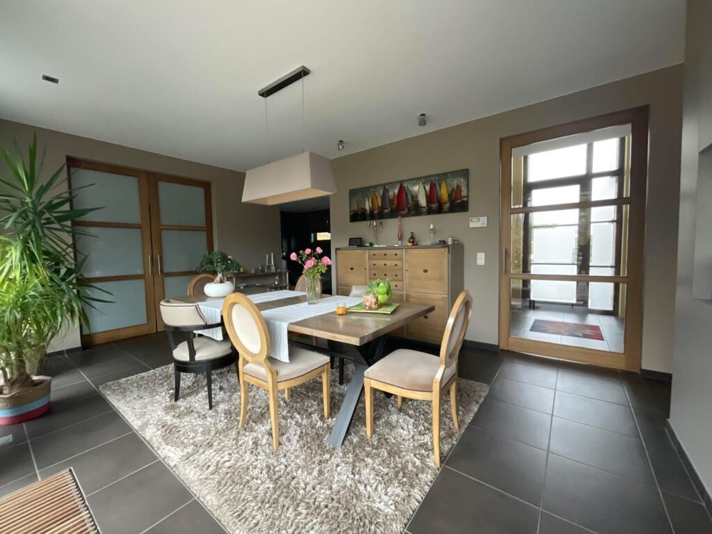 6EAC6CAB-FB85-4588-B1ED-07C6560F60AE