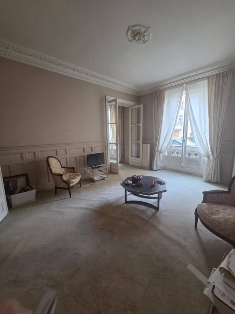 6EDF1FDA-0203-4EAB-80E8-180687C9B826