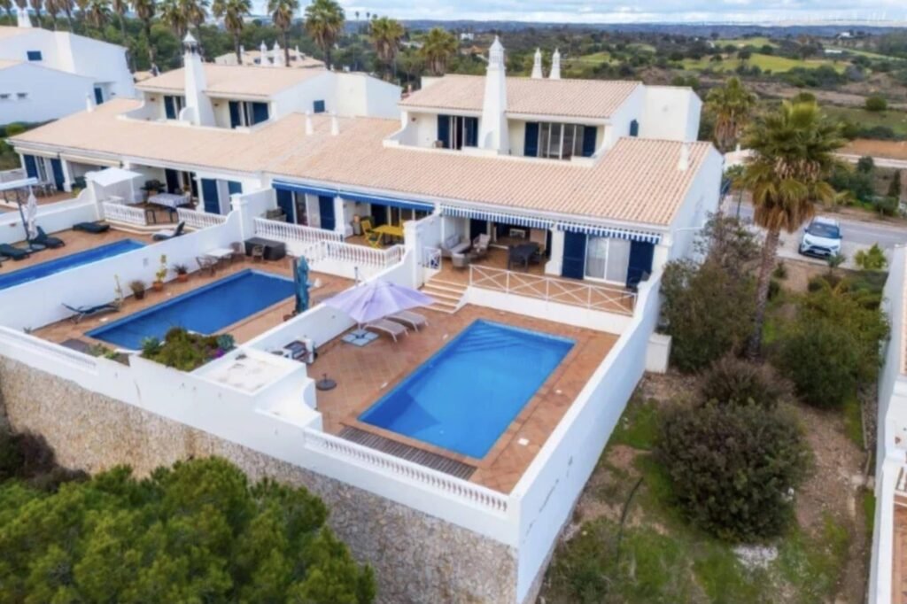 753E7270-8E5C-4270-89F7-C4D0F47518D7