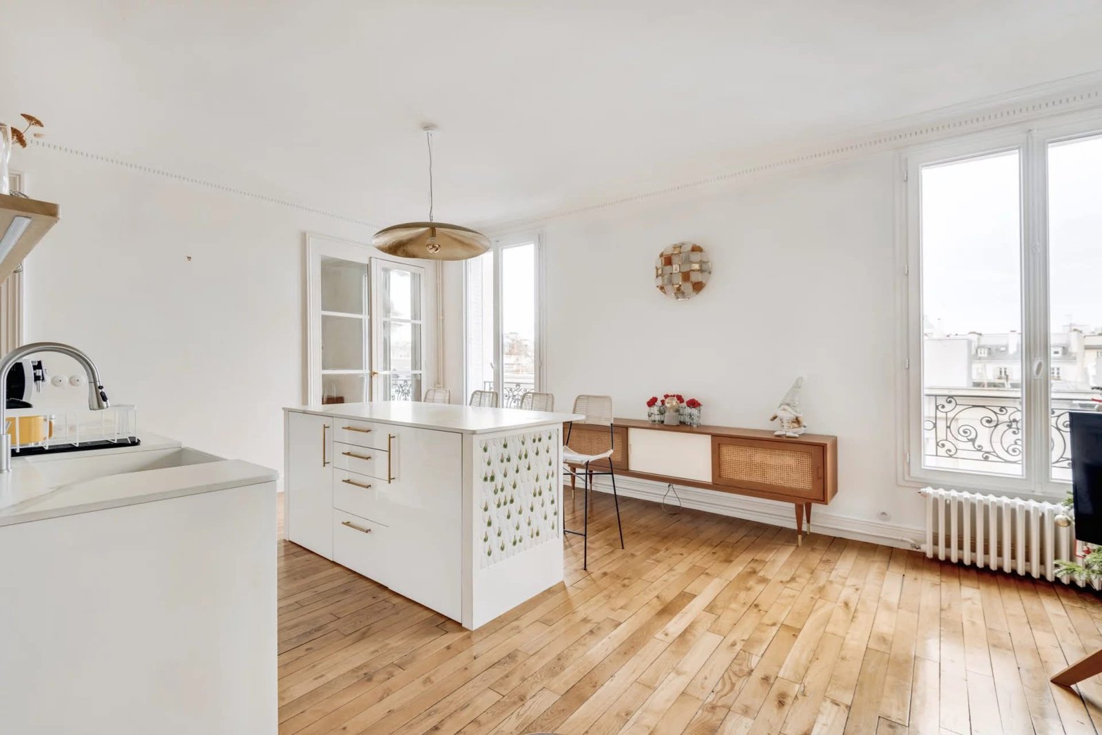 Very bright apartment in the heart of the 5th district, Paris, France