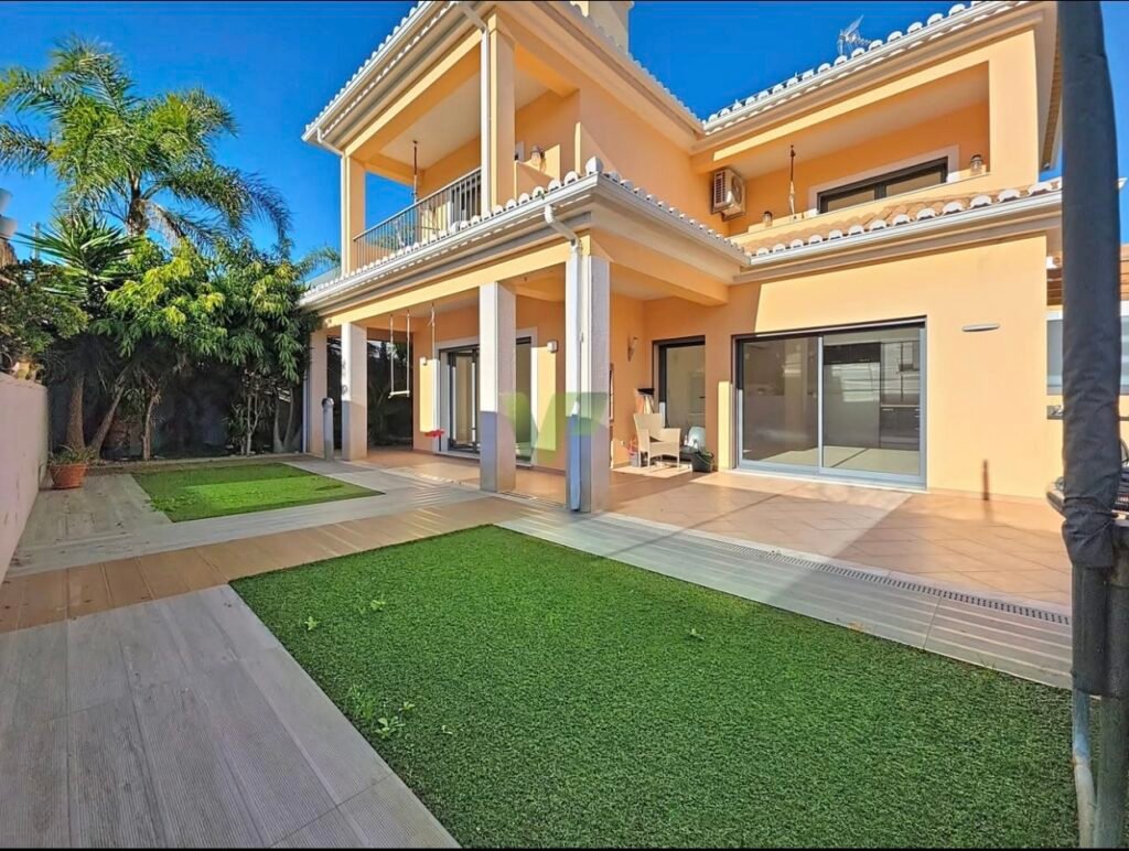 4-room villa in Caldeira do Moinho, Portimão, Faro, Portugal