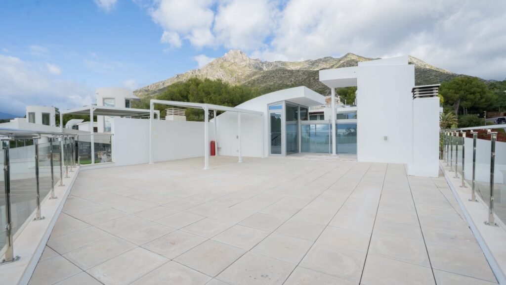 7BDCF474-740F-4A96-9C02-D7A3A10A57A2