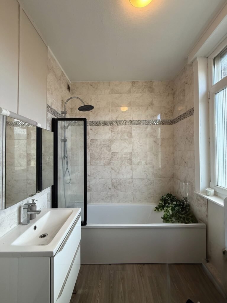 7DA9BE67-3529-43D1-8595-687E8954BCED