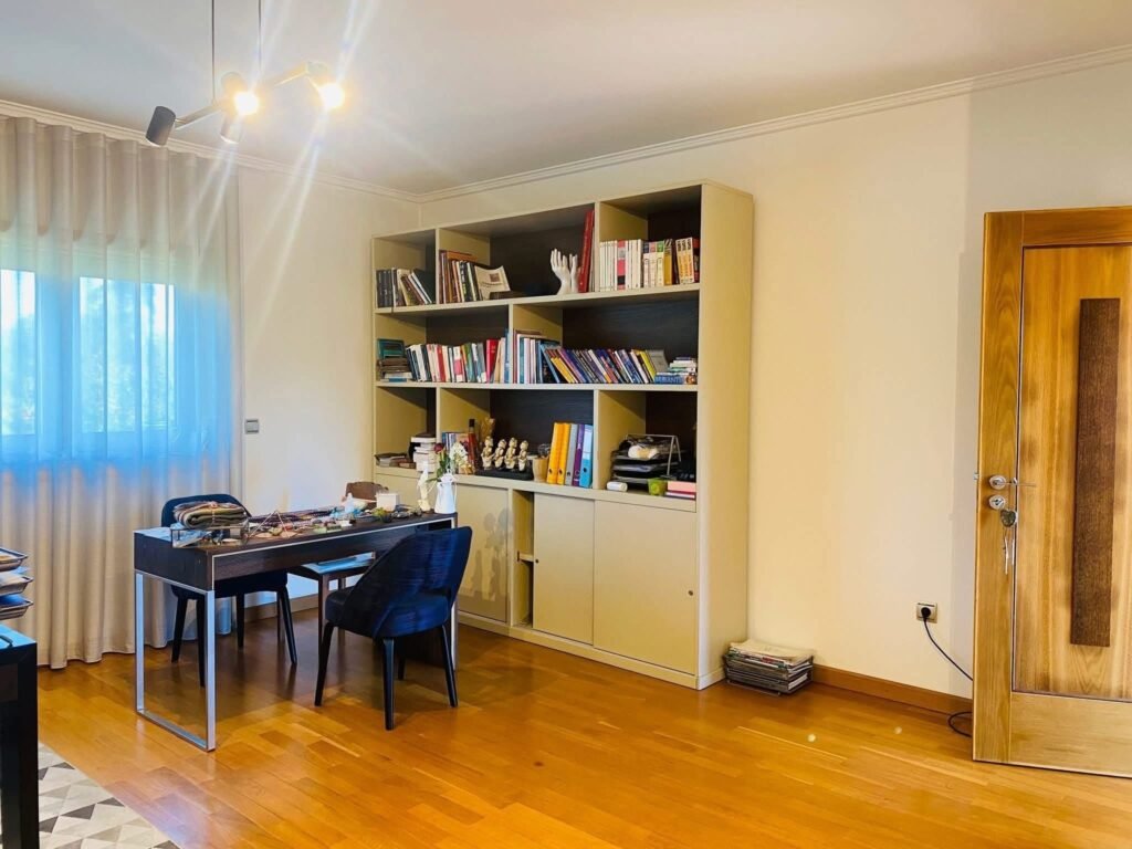 7F012BE1-D335-4F36-98B3-EB37E78D0FDB