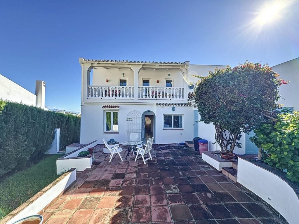 828D057D-9D9E-4A57-915F-CC740FF96F79