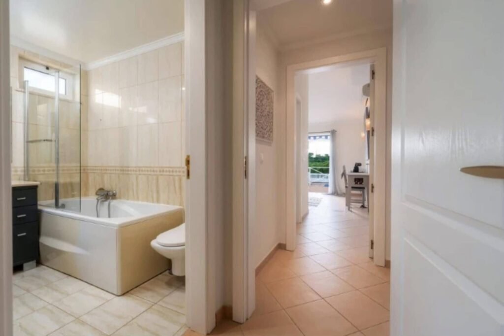 850DAB80-8AF9-406B-B1C0-84781AAEE89C