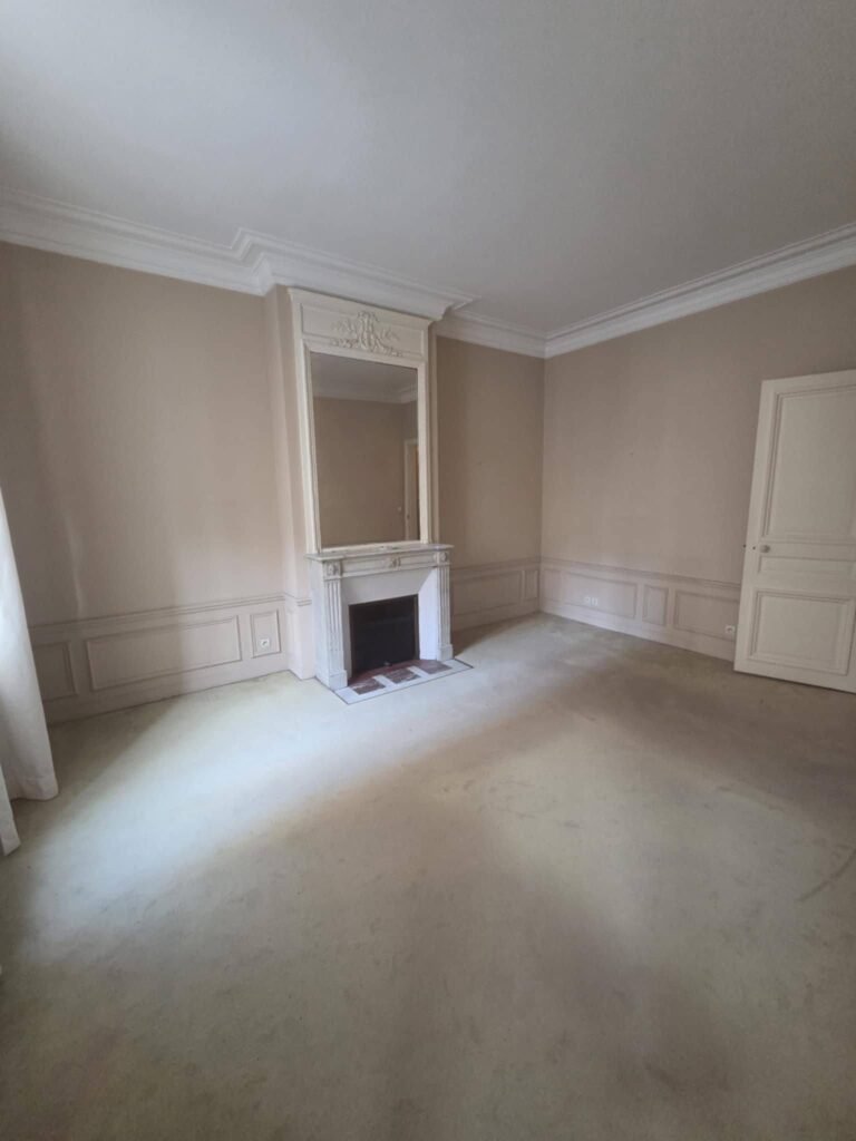 883ED33C-CDE6-4807-BDA3-C2CBC83E736B