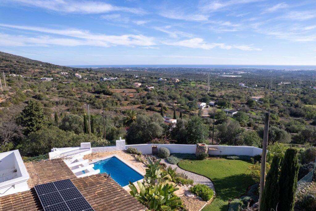 885DF515-7405-40BC-AE1C-0BEAF4F21C30