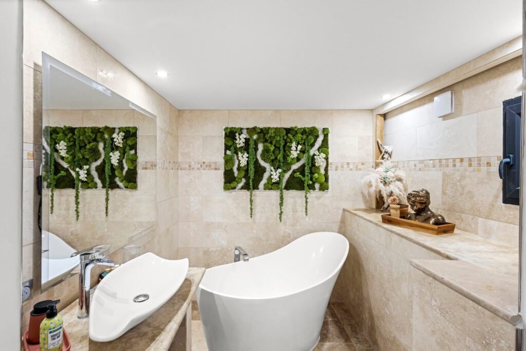 980F21C3-D9B3-4A62-8C0F-7D317EC3798E