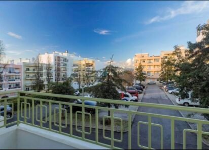 Apartment with garage space and elevator in the prestigious Sesmarias area in Portimão, Faro, Algarve, Portugal