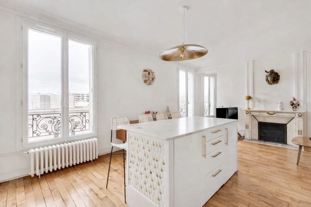 9A8CA6C6-6C73-41F3-8388-E64DD463CBE6