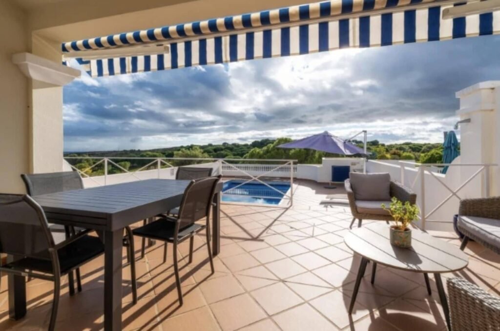 9F124F73-AFBB-4AFE-9C19-BCF8249325AE