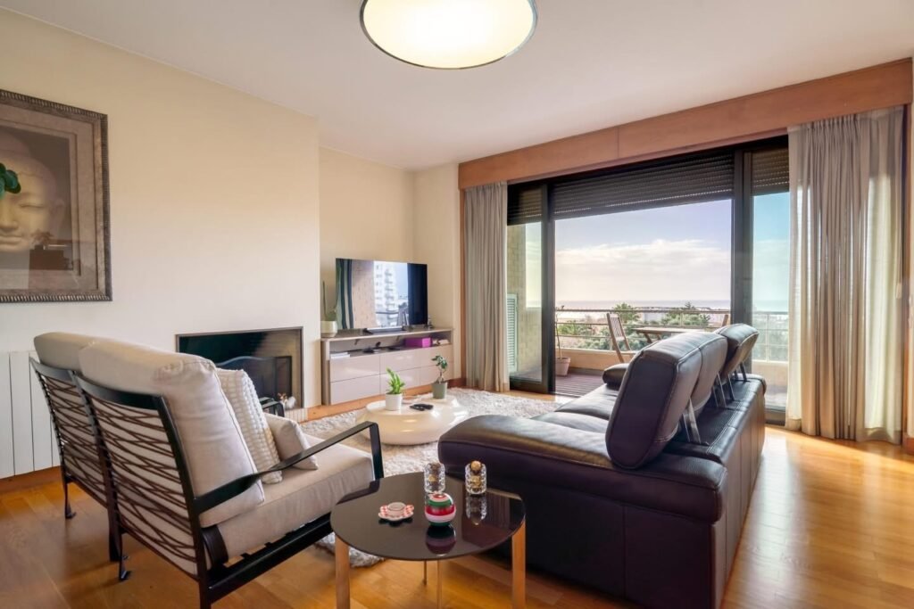 A0776A52-9B58-4BDD-9CE2-16980783AD17