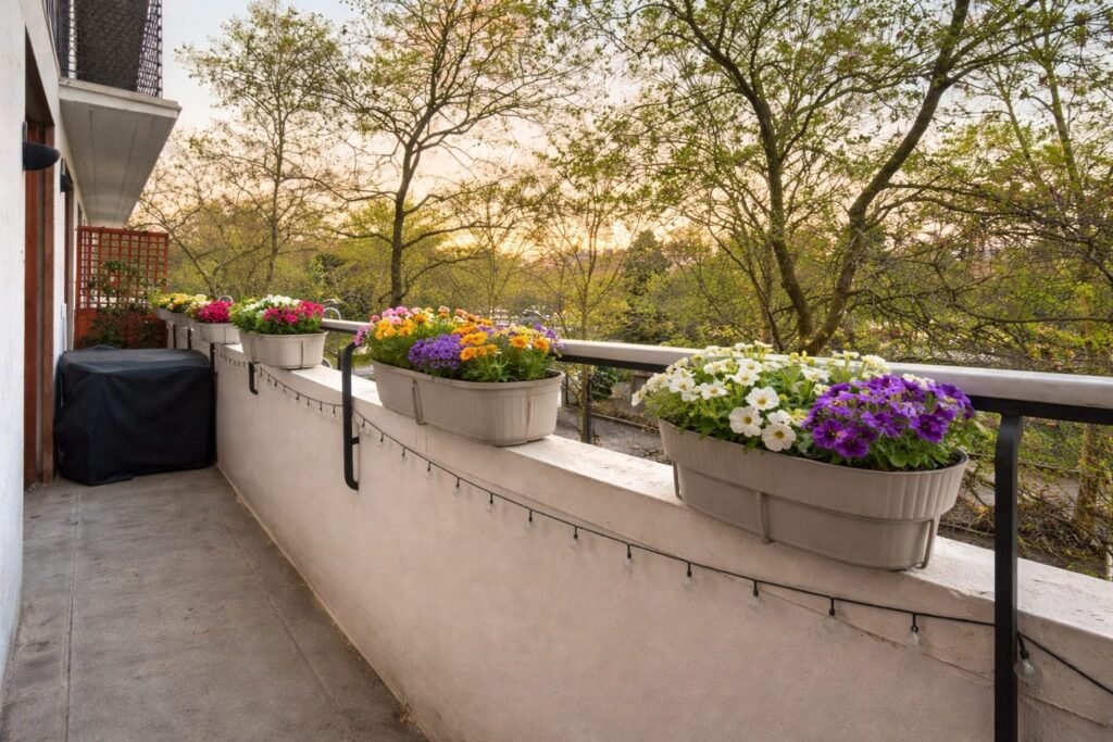 A0A7951F-7481-44BB-8C68-4F5F3BEAF151