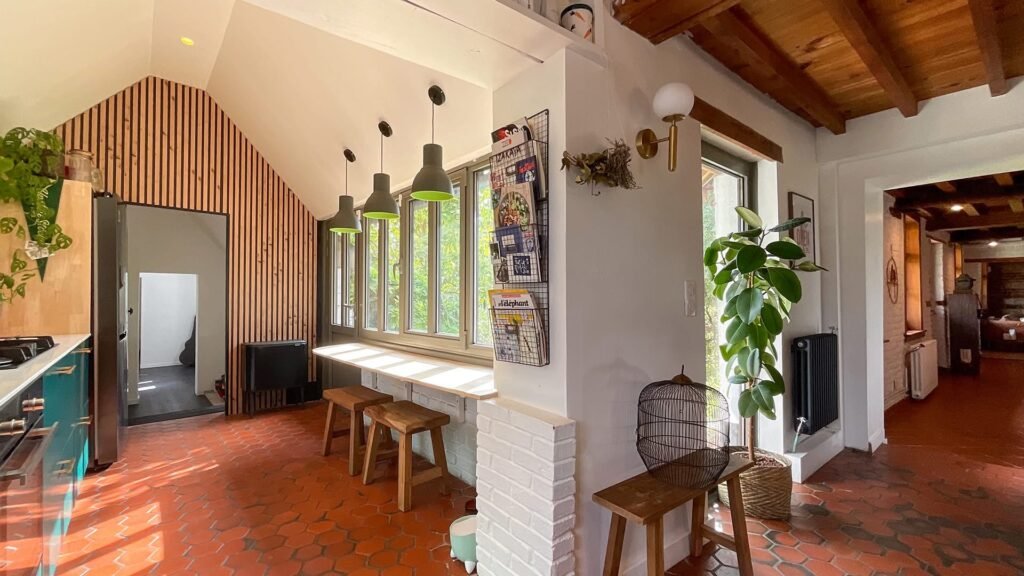 A7FF33E6-ECAE-4C55-96F0-D339B04A0092