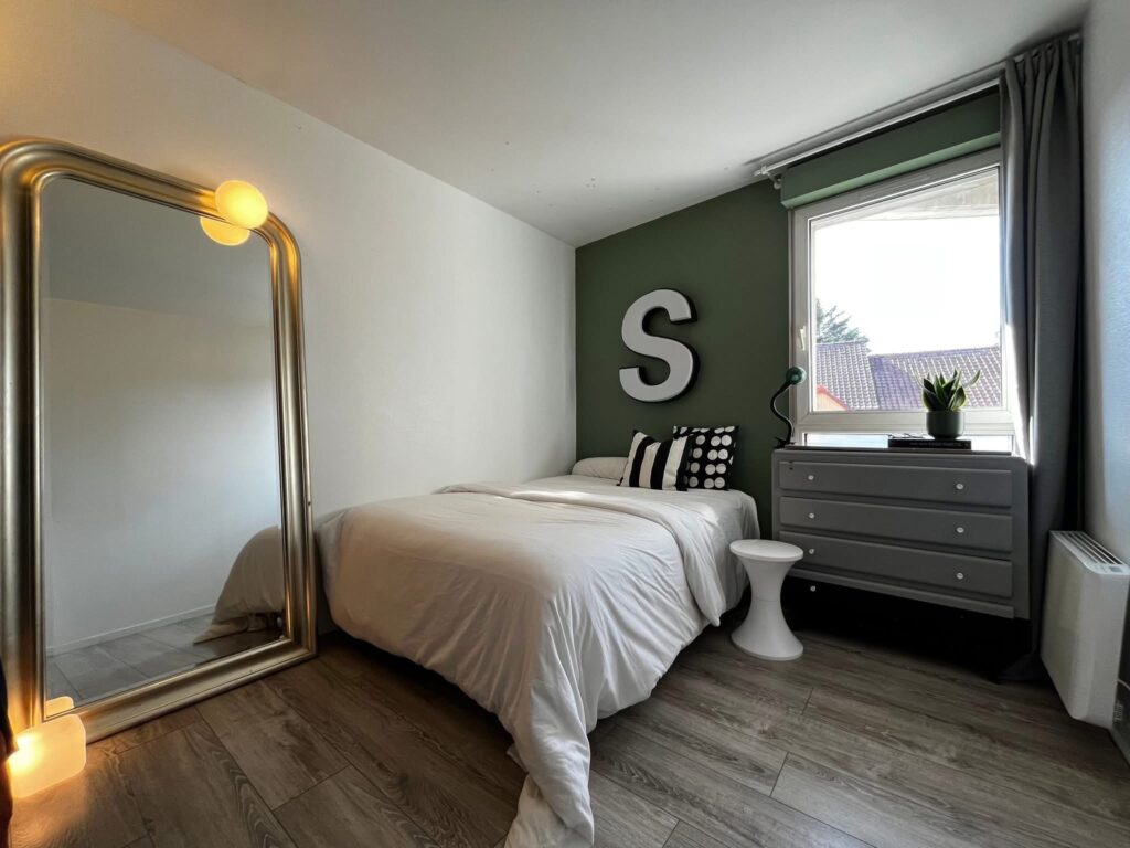 A999F5BF-5F17-439E-8A33-EF364451A746